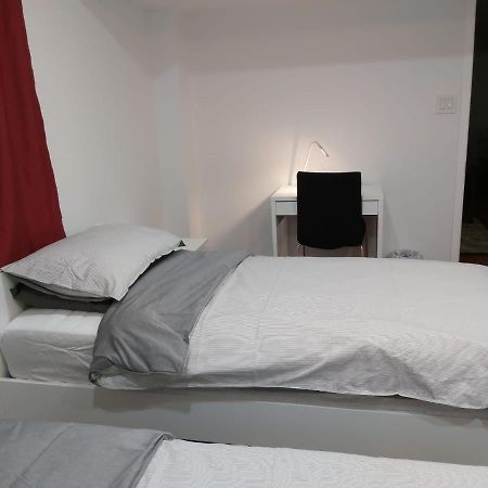 Guest House Room No 03 Мисисага Екстериор снимка
